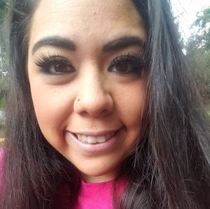 Meet your Posher, Michele